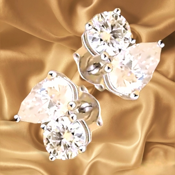 NWT💎MOISSANITE TOI ET MOI MOISSANITE EARRINGS IN PLATINUM OVER STERLING SILVER - Picture 5 of 12